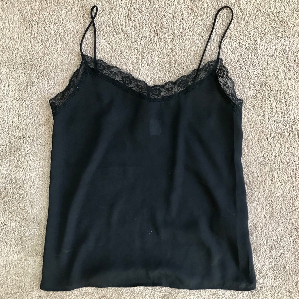 Black H&M tank with lace trim 🖤